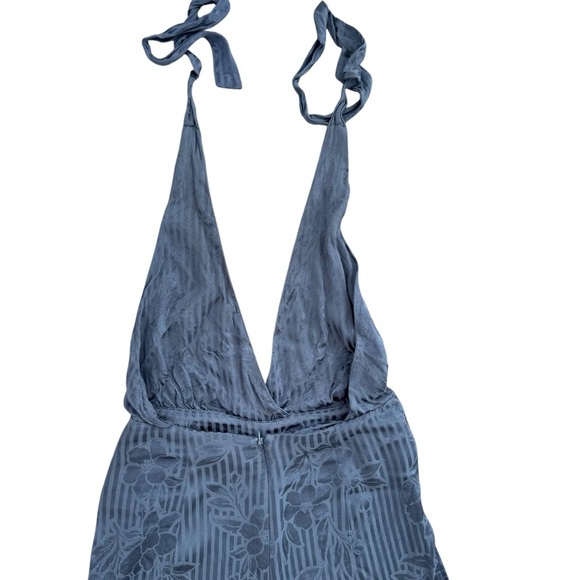 Stunning 70’s style floral open back flow halter jumpsuit size medium - Picture 8 of 11